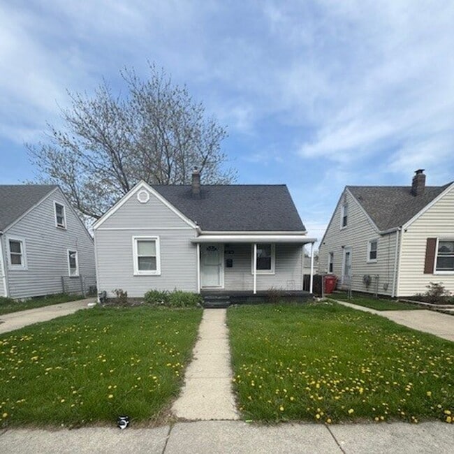 Building Photo - Charming 3-Bedroom Bungalow for Lease in Roseville
