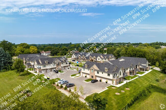 Photo - 2670 Barrington Square Unidad 2670