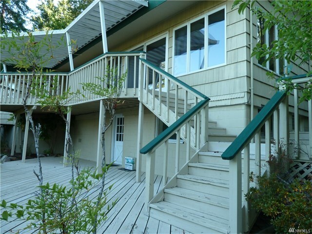 Photo - Large Shop Perfect for a home based business, plus 136 feet of waterfront.