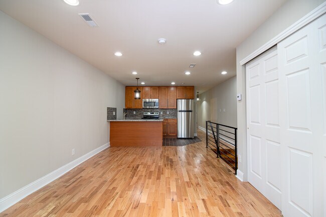 Photo - 5209 Chancellor BRAND NEW DUPLEX APT