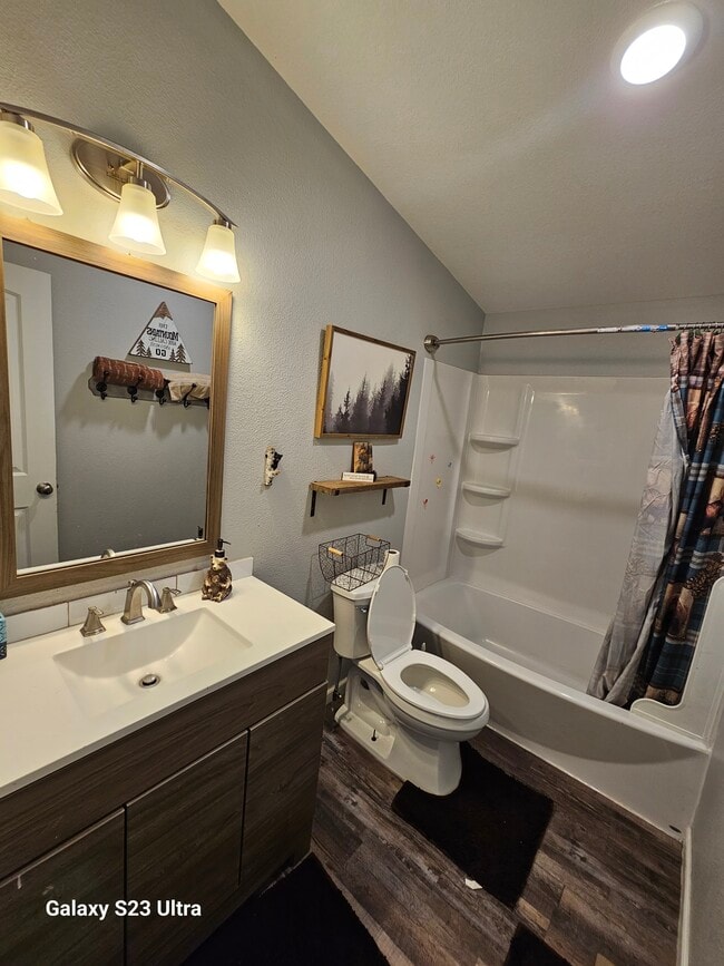 Photo - 47 Monarch Dr