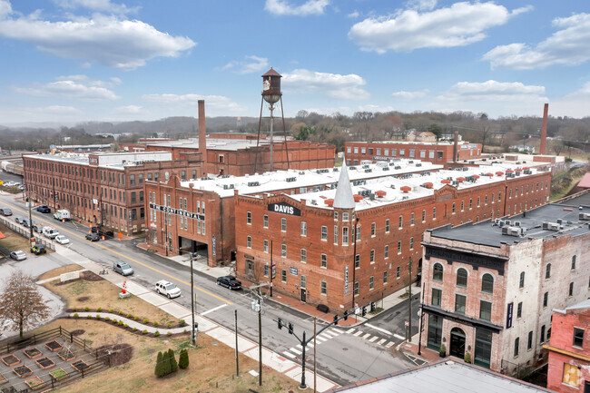 Building Photo - River District Lofts