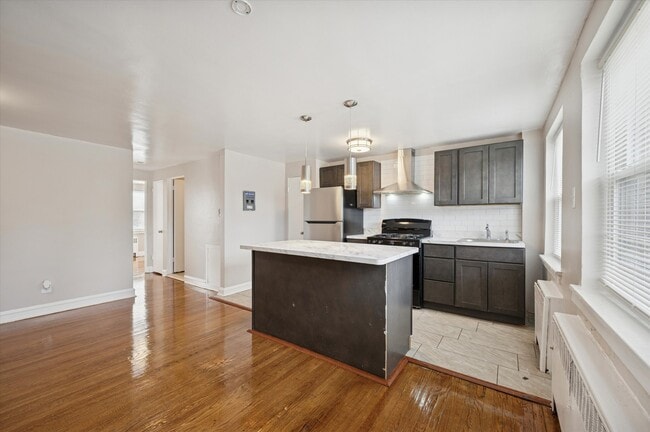 Building Photo - 6752 Blakemore St Unit B2