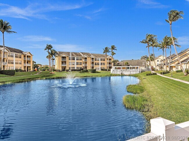 Building Photo - 6284 La Costa Dr Unit K