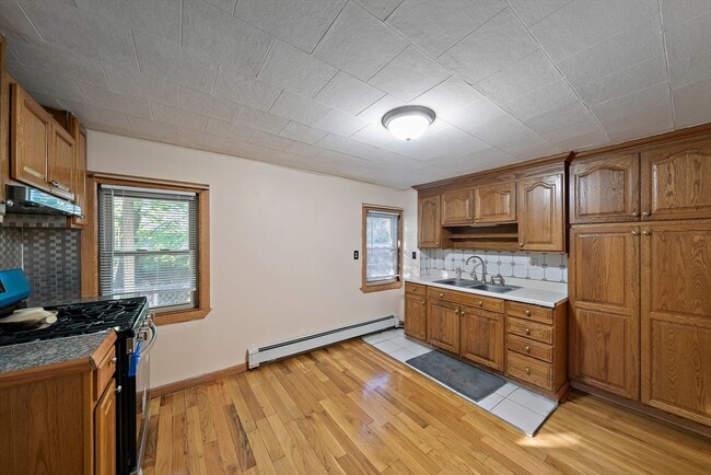 Photo - 16 Guild St Unit 1
