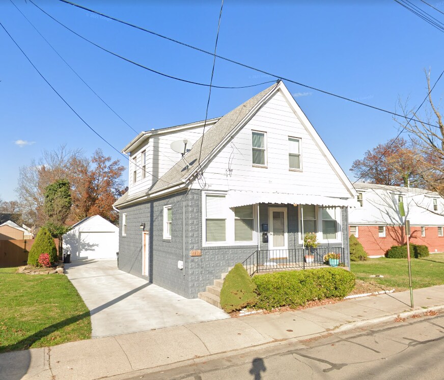 Photo - 4172 E Galbraith Rd