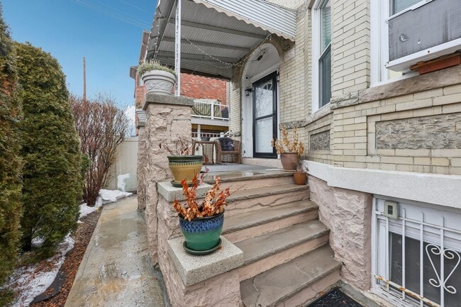 Photo - 239 Desoto Pl