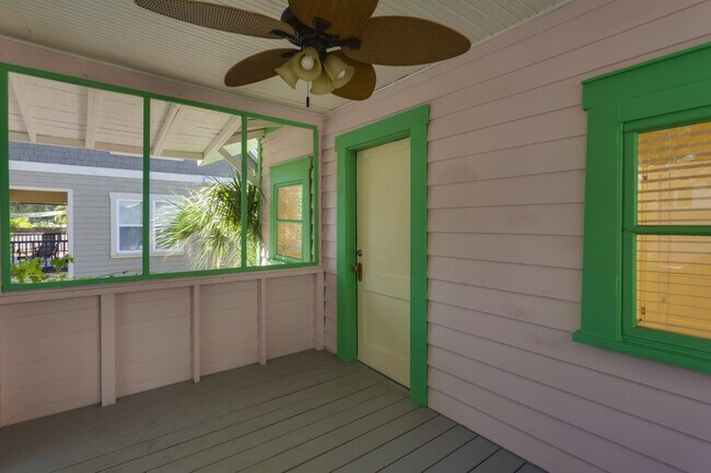 Photo - 634 3rd St N