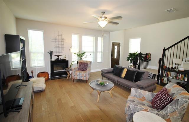 Photo - 3700 Banton St