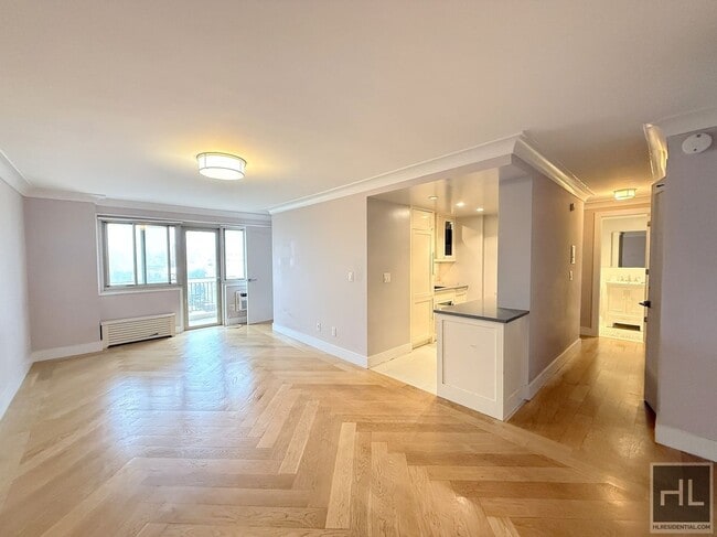 Renovated 2 bed 1 bath with washer and dryer - WEST 93 STREET