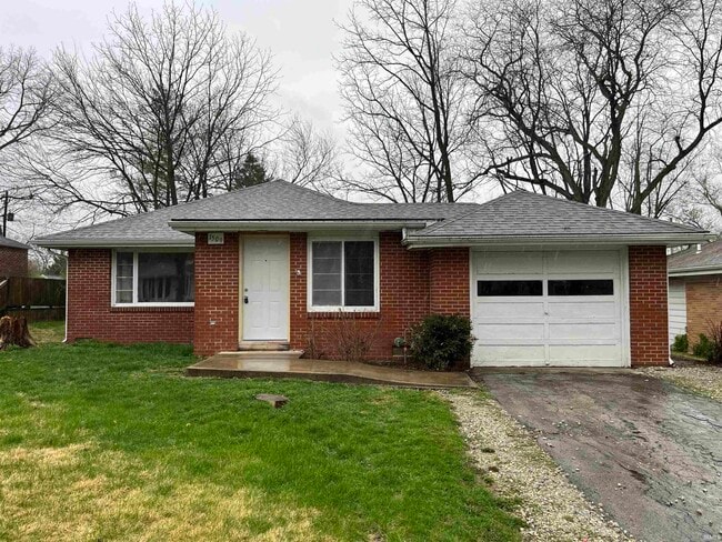 Building Photo - 1509 N Mann Ave Rental