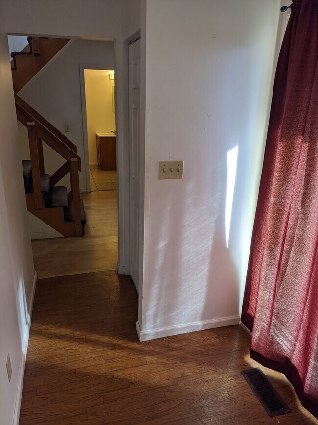 Photo - 1709 E Willow Ct Unidad A