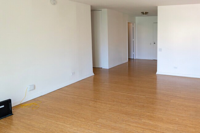 Photo - 1169 S Plymouth Ct Unit 302