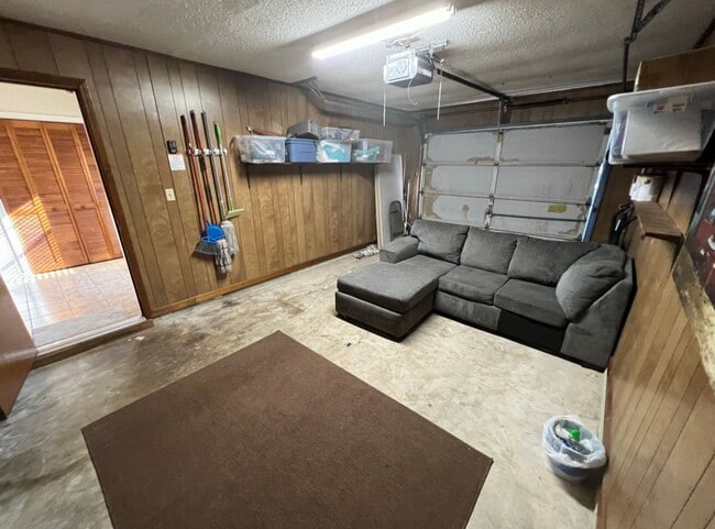 Photo - 2374 Peachtree Dr Unit 1