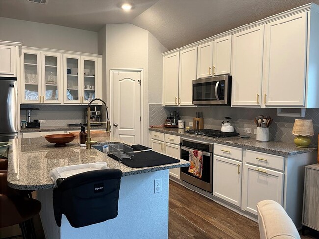 Photo - 1080 Leadtree Loop