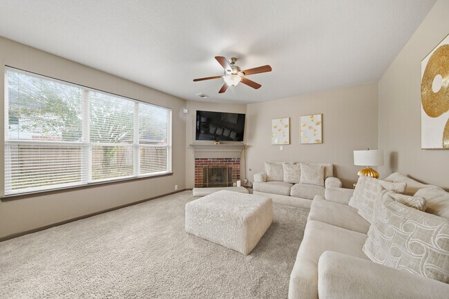 Photo - 8804 Sunforest Ln