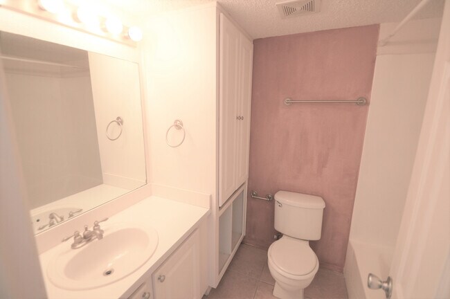Photo - Waterside@ Cranes Roost - Includes most utilities Unit 370