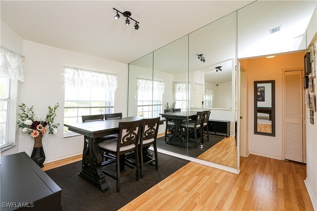 Photo - 7775 Scarlet Ct