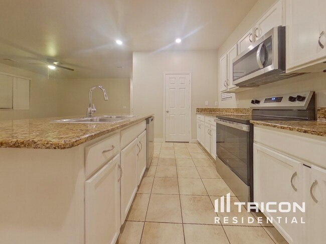 Photo - 16221 W La Ventilla Way