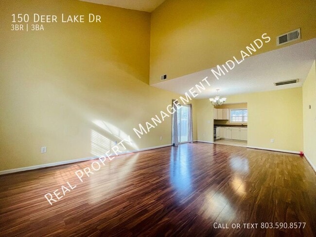 Photo - 150 Deer Lake Dr