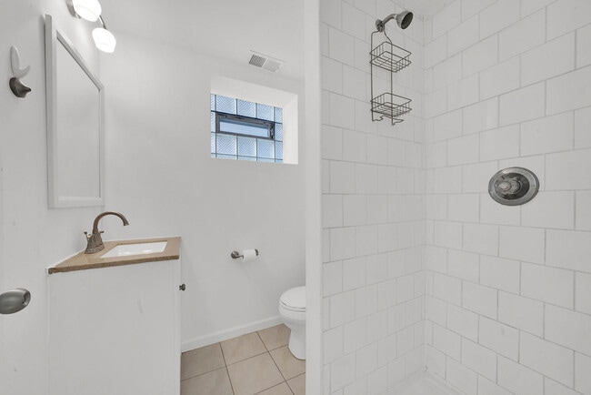 Photo - 5527 S Mason Ave Unit G