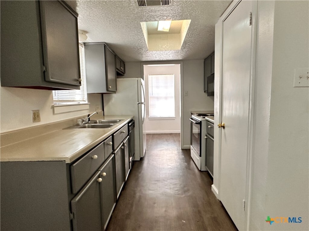 Photo - 209 Orchard St