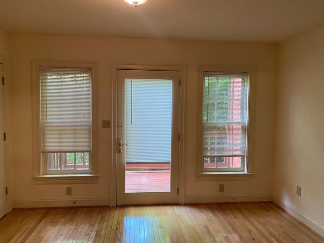 Photo - 415 2nd St NE Unit 2