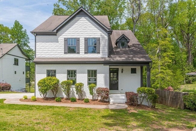 Photo - 1410 Eastland Rd SE