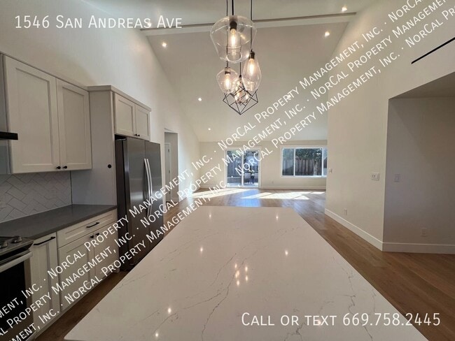 1546 San Andreas Ave