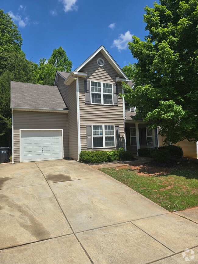 Building Photo - Located in Parkers Xing a home with 4BR/2....