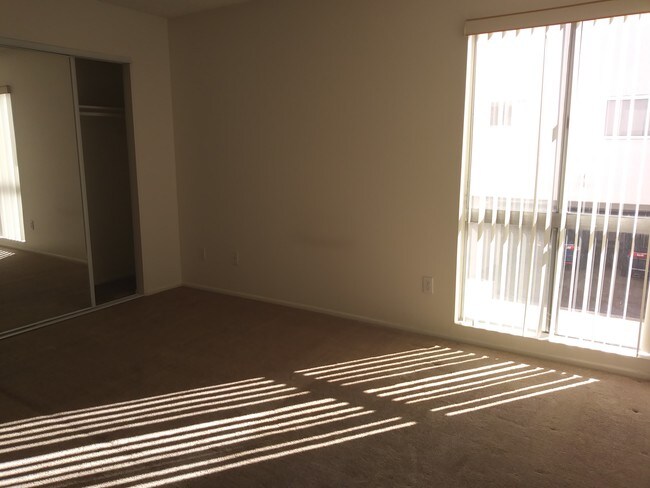 Photo - The Villager Apartments