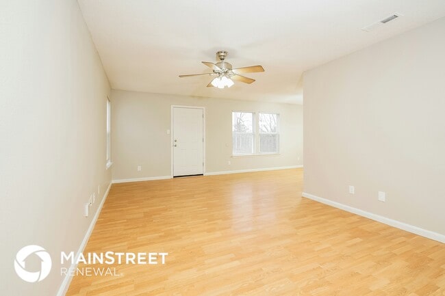 Photo - 1146 Freemont Ln