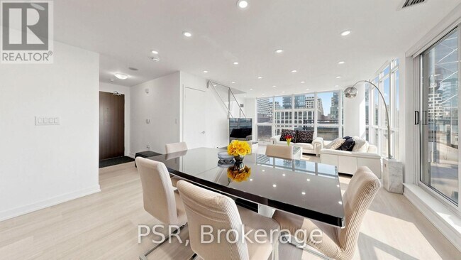 Photo - 8 Telegram Mews Unit 815