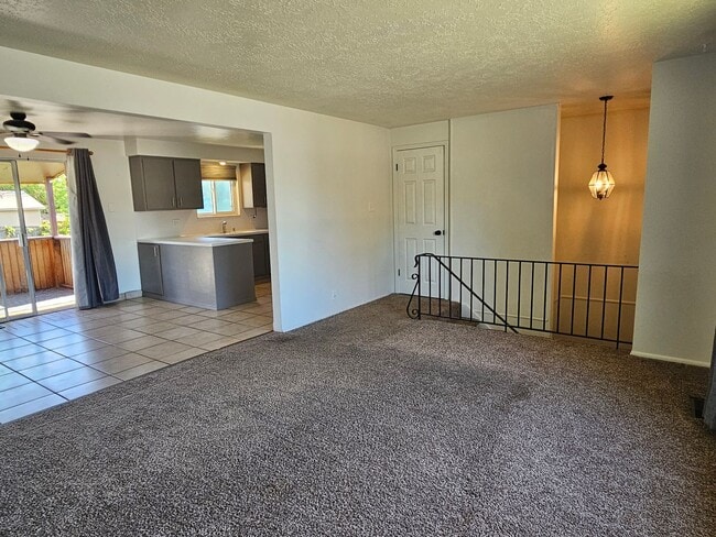 Photo - Spacious 4 Bed Bountiful Home | Central Location & Covered Parking