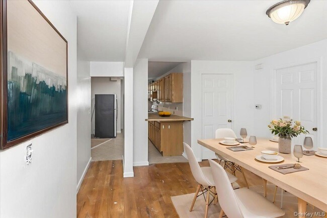 10 E Mineola Ave Unit 1