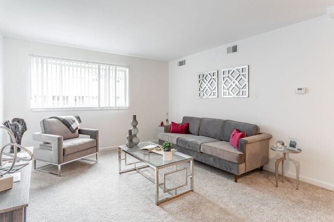 Photo - Dearborn View Apartments - Inkster, MI