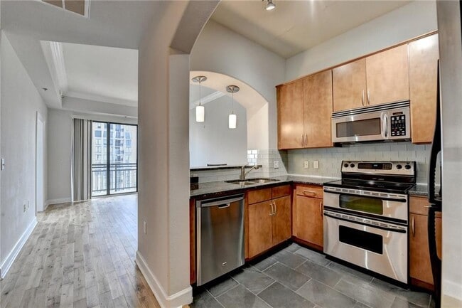 Photo - 3445 Stratford Rd NE Unit 2106