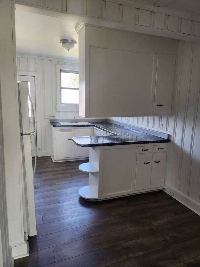 Photo - Comfortable 2-Bedroom Duplex Near Downtown Greenville