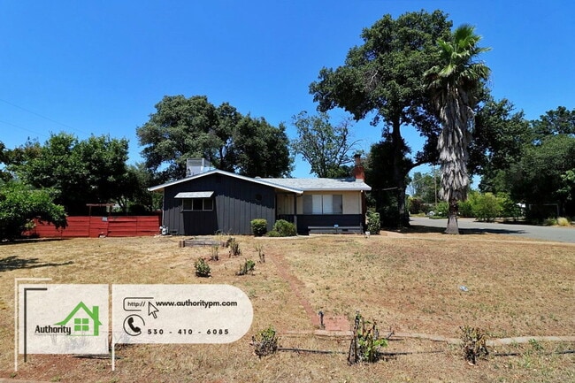 Photo - 1848 Shady Ln