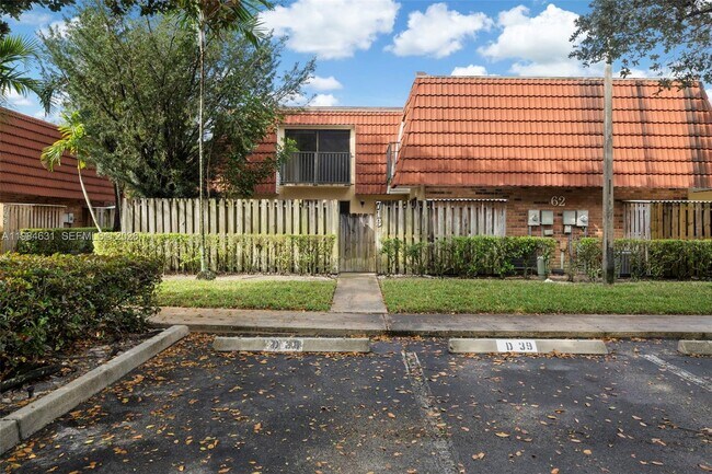 Building Photo - 713 NW 99th Cir