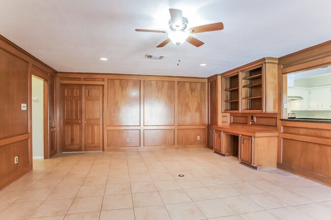 Photo - 18210 Widcombe Dr