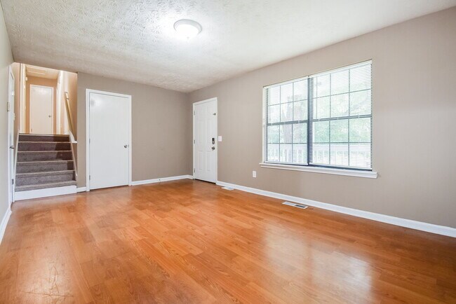 Photo - 2187 Chestnut Bend