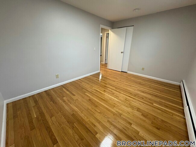 Photo - 110 Babcock St Unit 37