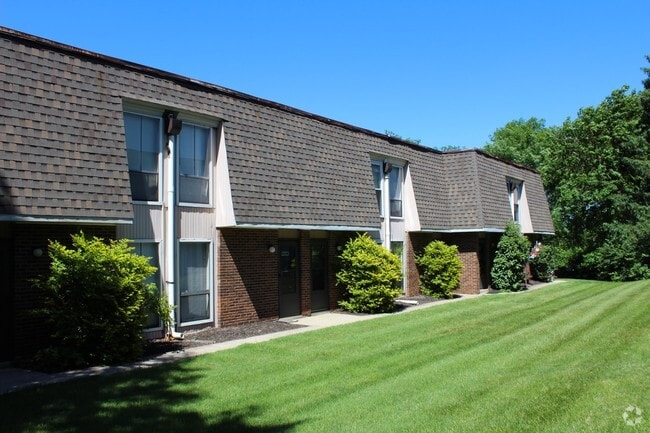 Building Photo - Miamisburg by the Mall Rental