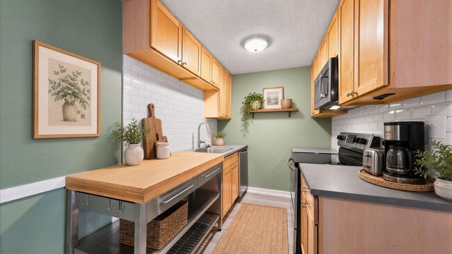 Photo - 2225 E Buchtel Blvd Unit 312