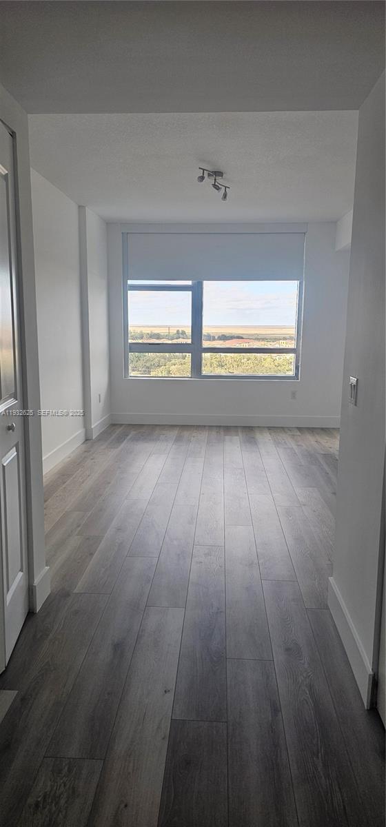 Building Photo - 2681 N Flamingo Rd Unit 1506S