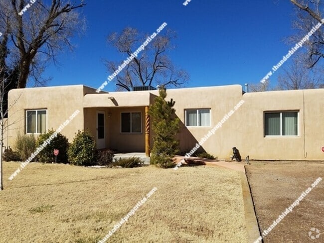 Building Photo - Fully Furnished in North Valley Rental