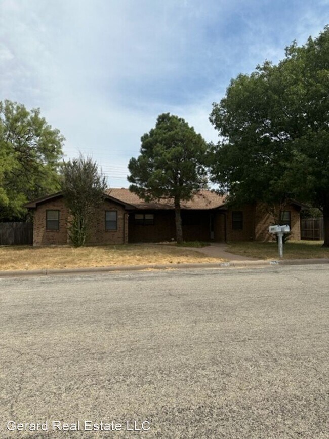 Photo - 2 br, 2 bath House - 810 VISTA LANE