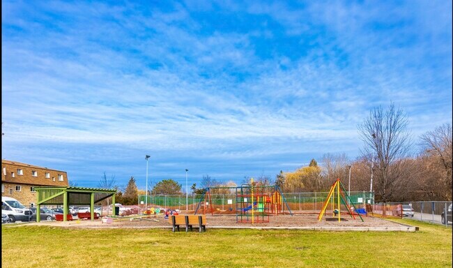 Photo - 9395 Bay Colony Dr Unit Apt 2s