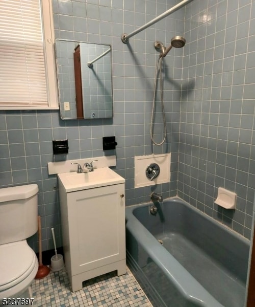 Photo - 28 Rhode Island Ave